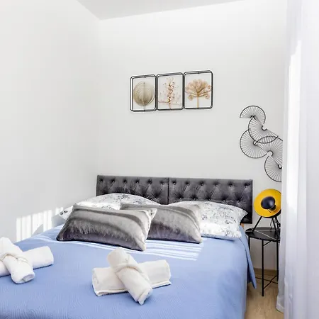 Viktorija * マリンスカ